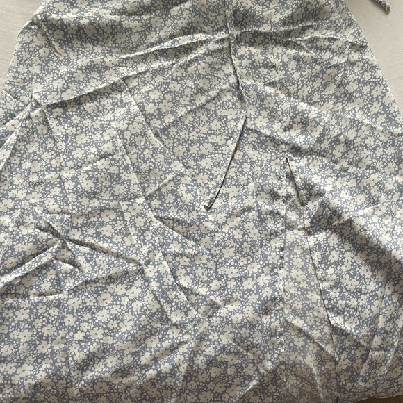 SHEIN Blue & White Floral Tie-Strap Sundress - Size M - Picture 3 of 3